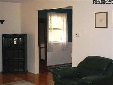 4th image of 1420 Park Ave