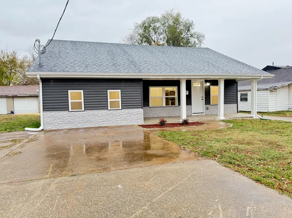 207 W Austin Street, Bolivar, MO 65613