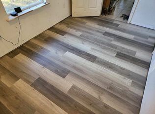 225 Rainbow Dr, Florahome, FL 32140