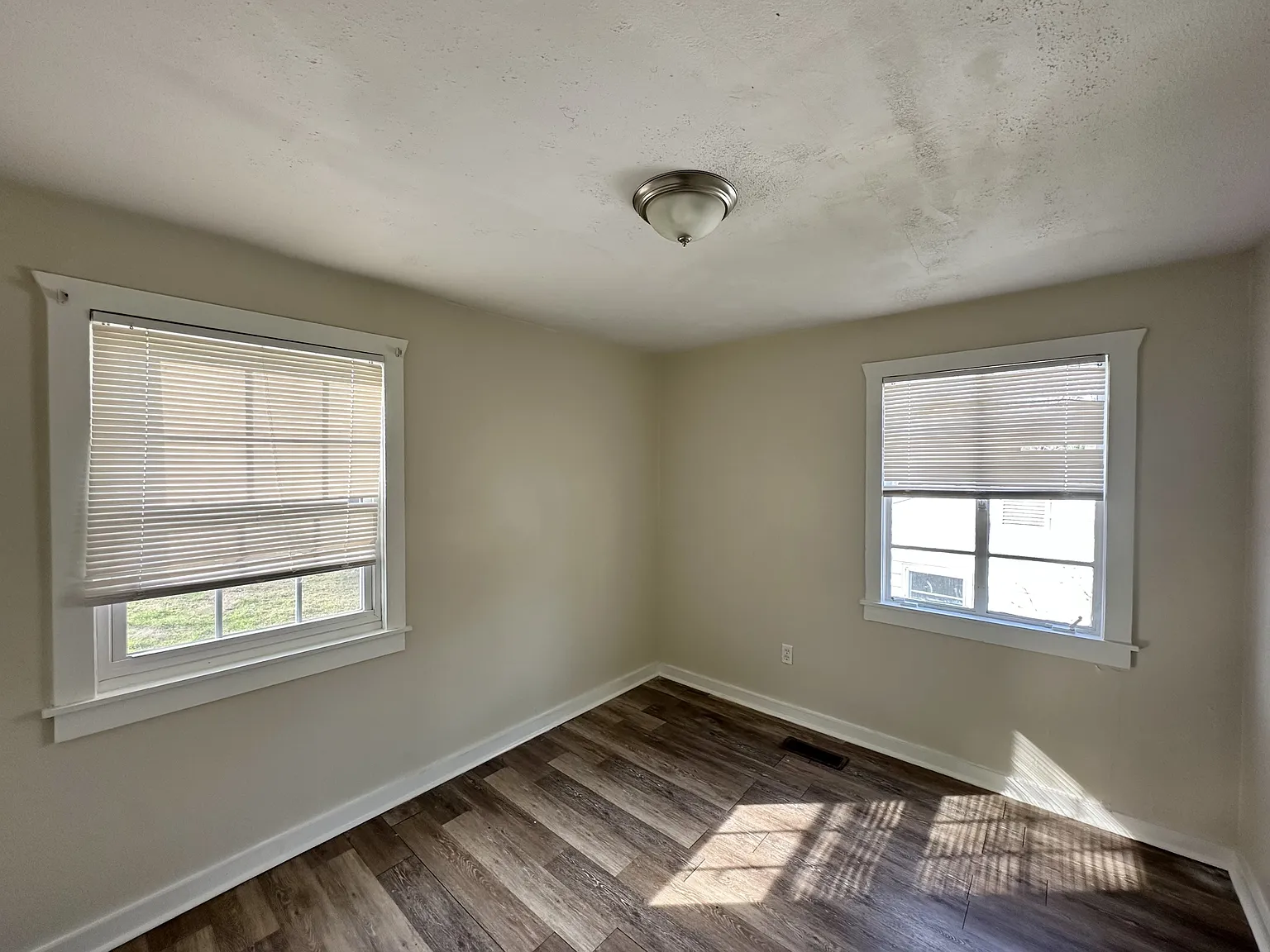 1303 9th Avenue - 1 — Photo 2
