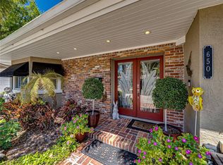 650 Poinsettia Rd, Belleair, FL 33756