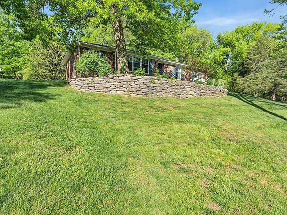 2nd image of 6613 Currywood Dr