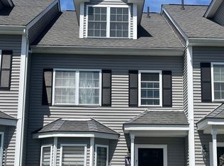 7 Sprucewood Ln #74, Worcester, MA 01606