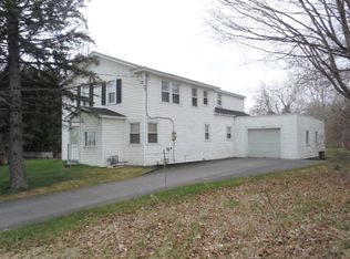 261 Rand Hill Rd, Morrisonville, NY 12962