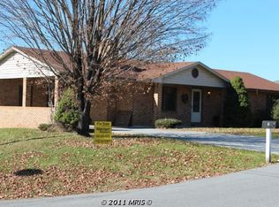 3 Beau Ln, Front Royal, VA 22630