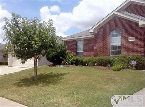 2nd image of 4901 Bradley Ln