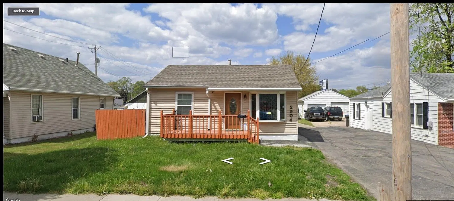 3 bed, 1008 sqft, $1,699 — Photo 1