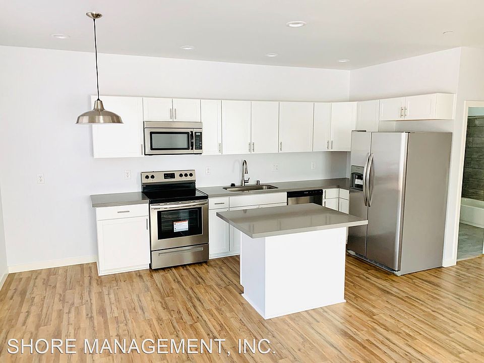 1st image of 2781 B St