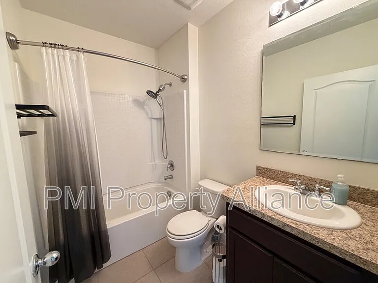 131 Bella Dr — Photo 8