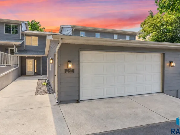 2303 E Beacon Pl #2, Sioux Falls, SD 57103