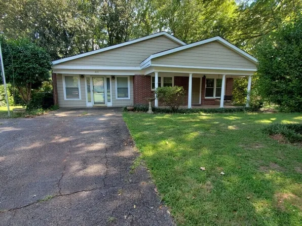 235 Lawrenceville St, Jefferson, GA 30549