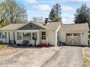 2006 E D St, Belleville, IL 62221