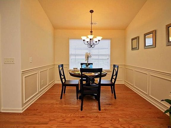 4th image of 1219 Sonoma Ln