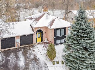 5 Harbour Cres, Wasaga Beach, ON L9Z 1G4