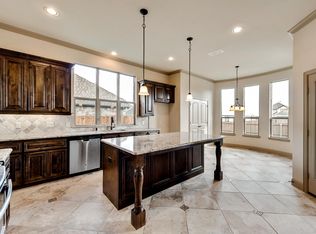 116 Manor Ln, Waxahachie, TX 75165