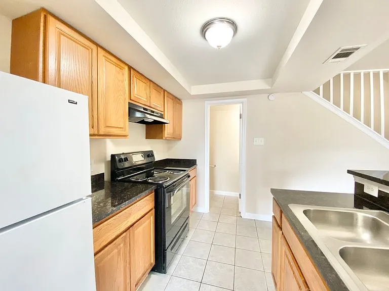 Rothington Road - 8001C AL — Photo 12