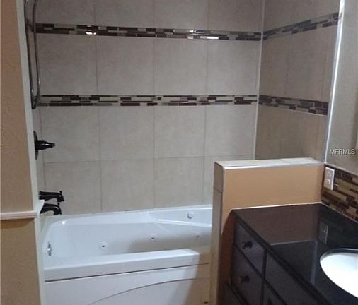 4th image of 4010 E Palifox St