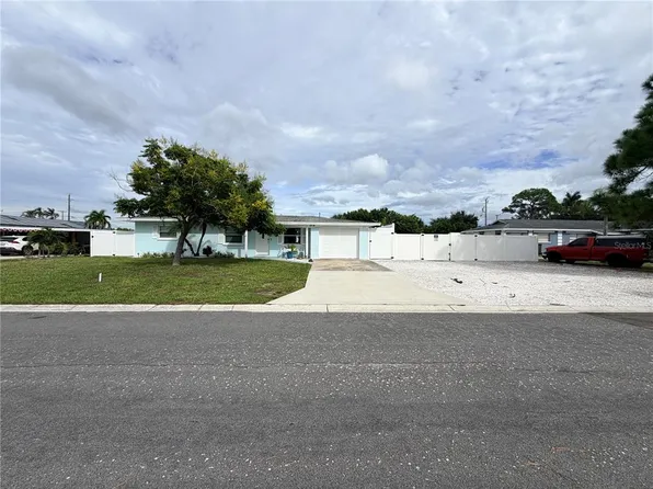 215 60TH STREET NW, BRADENTON, FL 34209