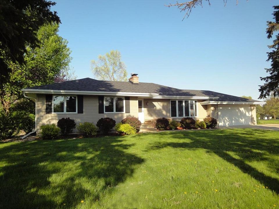 1st image of 4835 Deerwood Dr