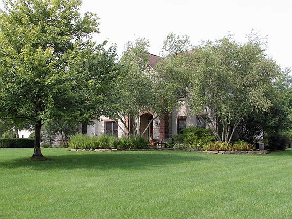2nd image of 1977 Havenswood Pl