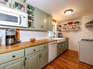 19 Grassmere Rd, Hyde Park, MA 02136