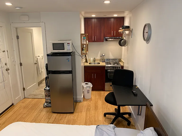 1670 Clay St #1 — Photo 8