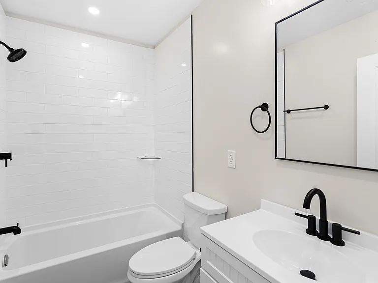 Unit 1 full bathroom