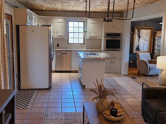 4th image of 2485 Denton Valley Rd