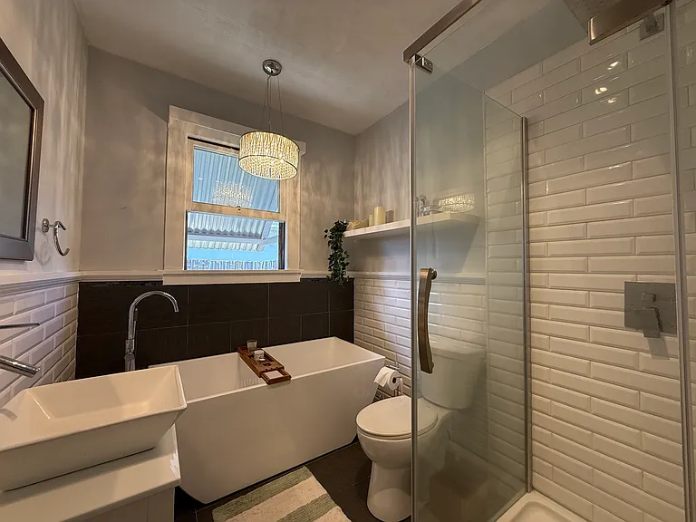 3011 Kaina St — Photo 3