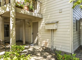 10052 SW Trapper Ter, Beaverton, OR 97008