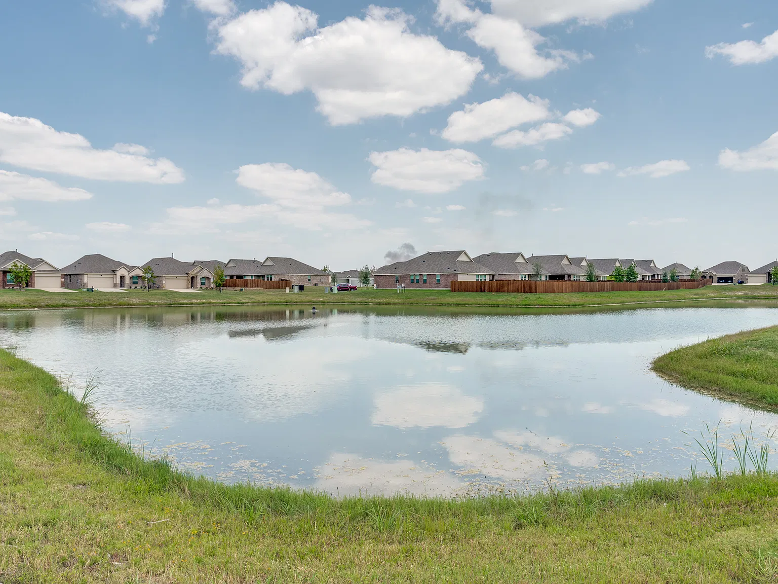 3 bed, 1407 sqft, $1,950 — Photo 4