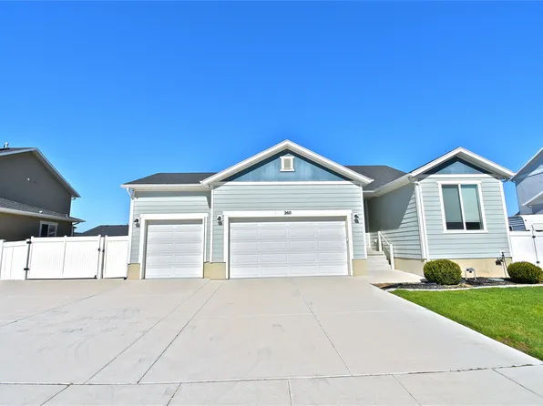 260 W Box Creek Dr, Stansbury Park, UT 84074