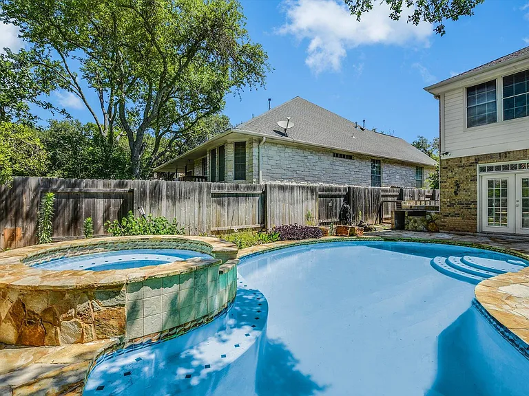 9934 Barbrook Dr — Photo 12