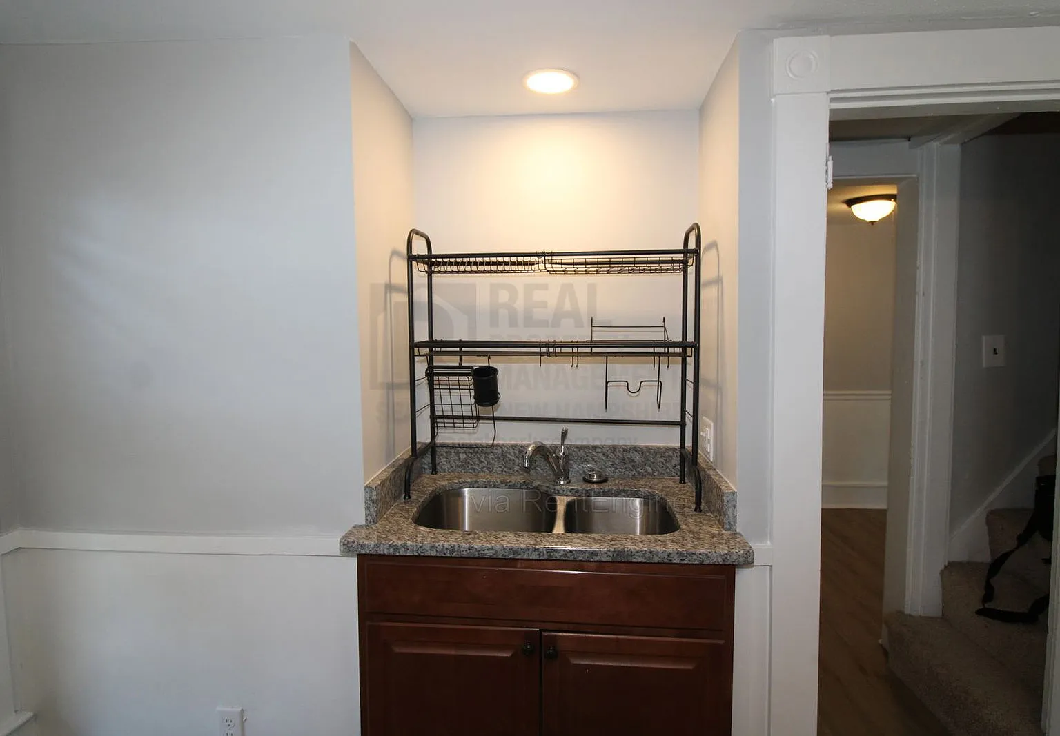3 bed, 1.0 bath, $2,150 — Photo 3