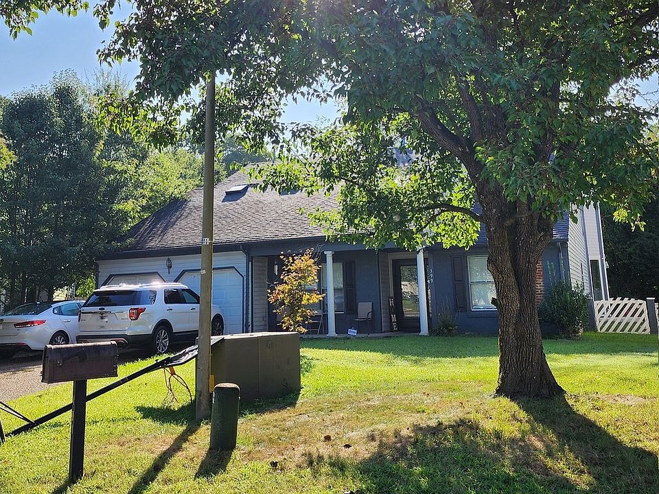 1st image of 399 Campton Pl