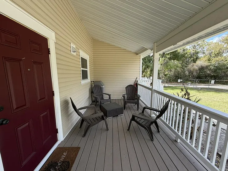 903 E New York Ave — Photo 24