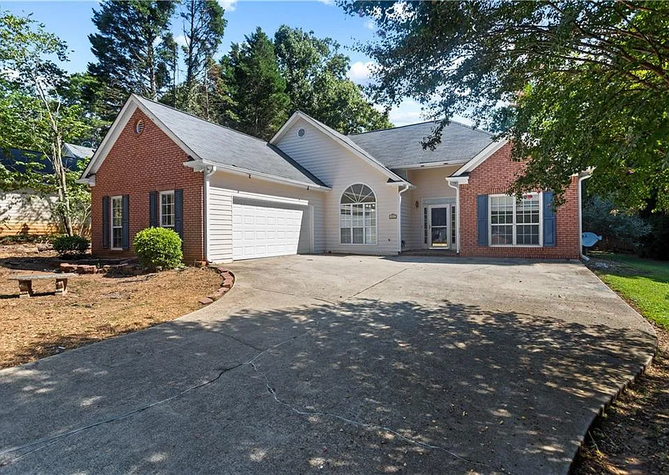965 Dogwood Park Dr
