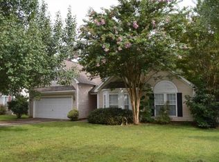 6121 Lawnmeadow Dr, Charlotte, NC 28216