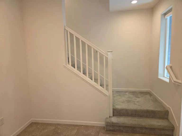 5577 Apex Dr — Photo 3