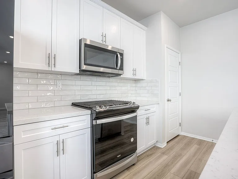 40530 Melrose Dr — Photo 12