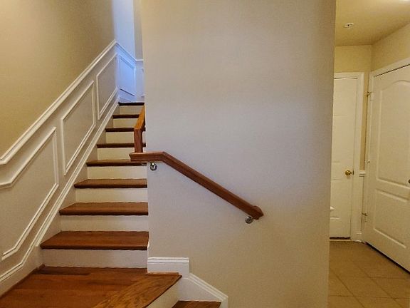 Stairway to Main Floor