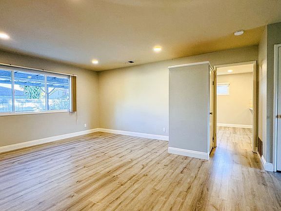 3rd image of 5538 Truman Pl