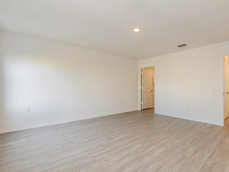 4522 Emma Way — Photo 8
