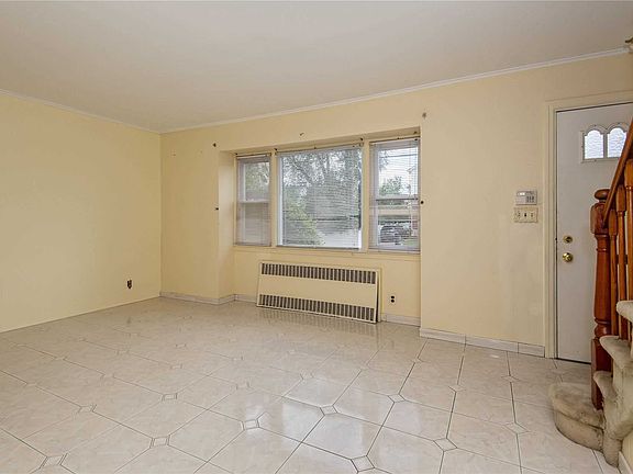 4th image of 1379 Kiefer Ave