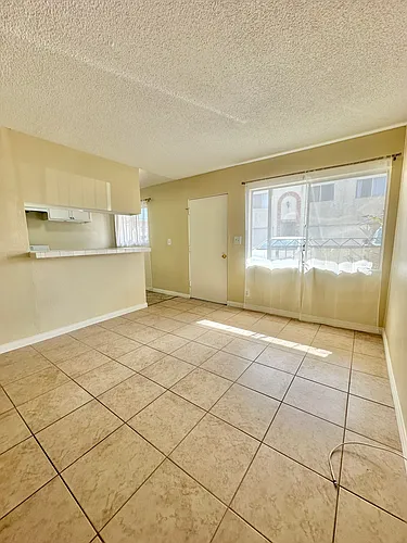 25511 1/2 Western Ave Photo 1