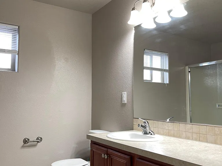282 Laurine St NE — Photo 14