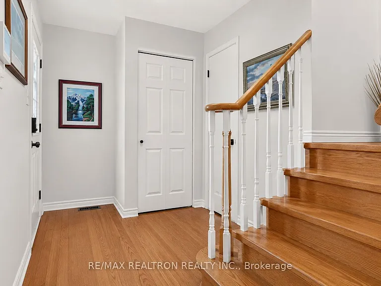 116 Andona Cres — Photo 5