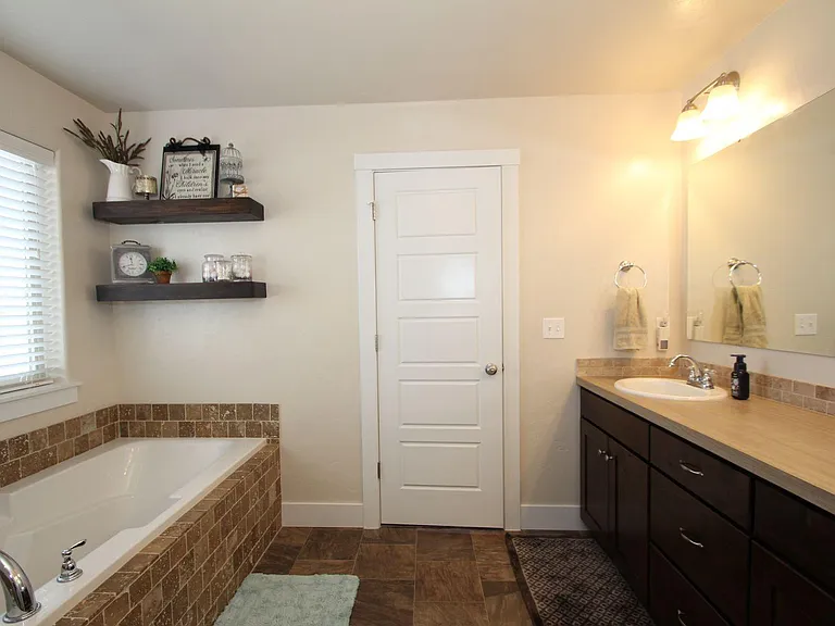 2531 S Riptide Ave — Photo 12