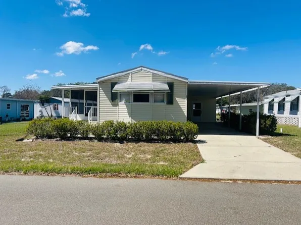 472 Petunia Dr, Fruitland Park, FL 34731