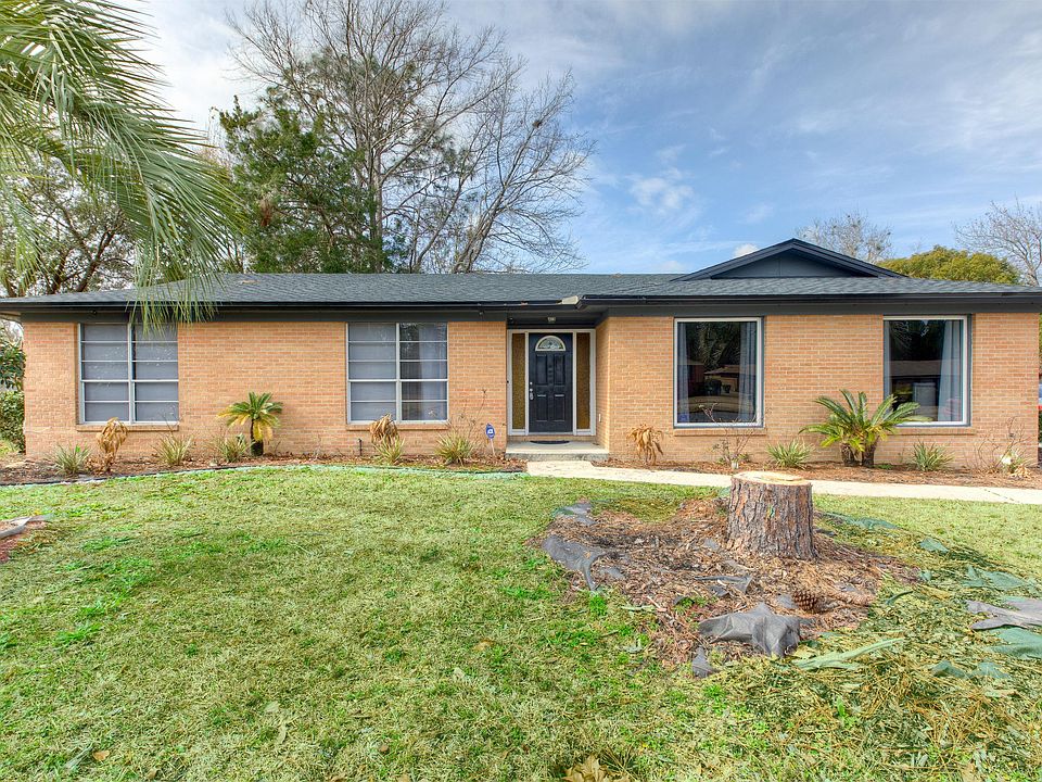 1st image of 8418 Sophist Cir E